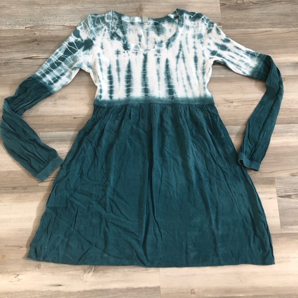 G Scent, small, tunic/ Dress, pit to pit is 17, length is 29 - Picture 1 of 7